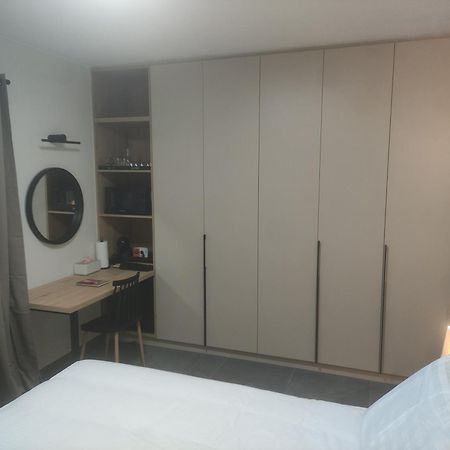 Iqoqo Hotels - Luxury Suites Giannina Esterno foto