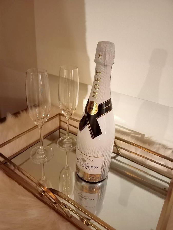 Iqoqo Hotels - Luxury Suites Giannina Esterno foto