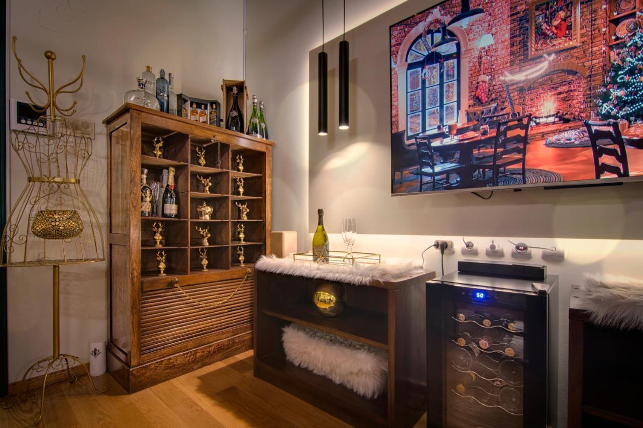 Iqoqo Hotels - Luxury Suites Giannina Esterno foto