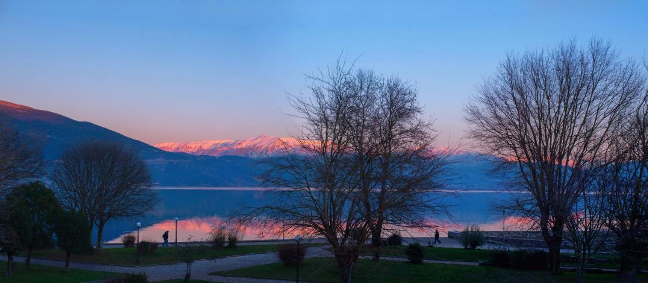 Iqoqo Hotels - Luxury Suites Giannina Esterno foto