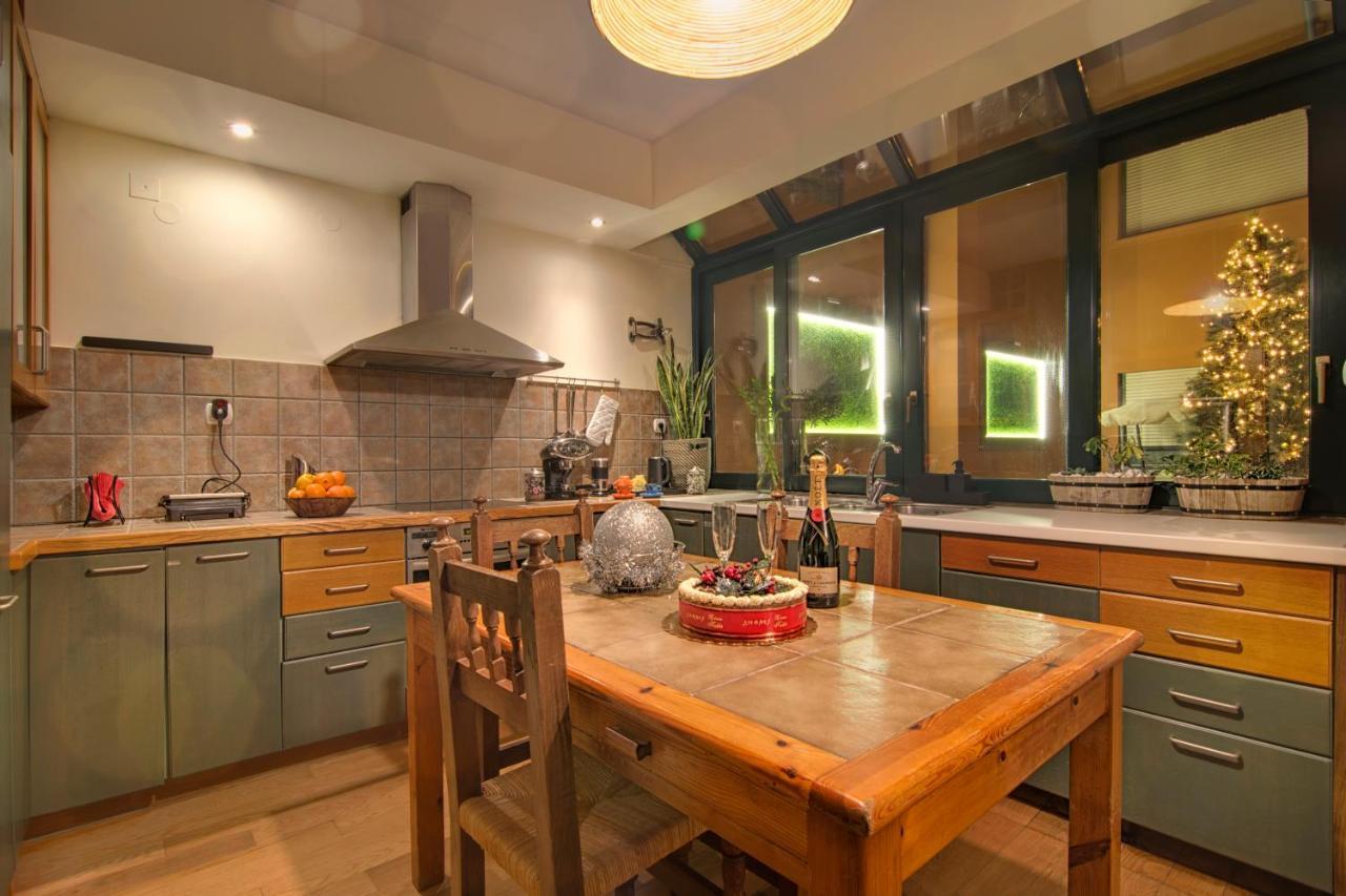 Iqoqo Hotels - Luxury Suites Giannina Esterno foto