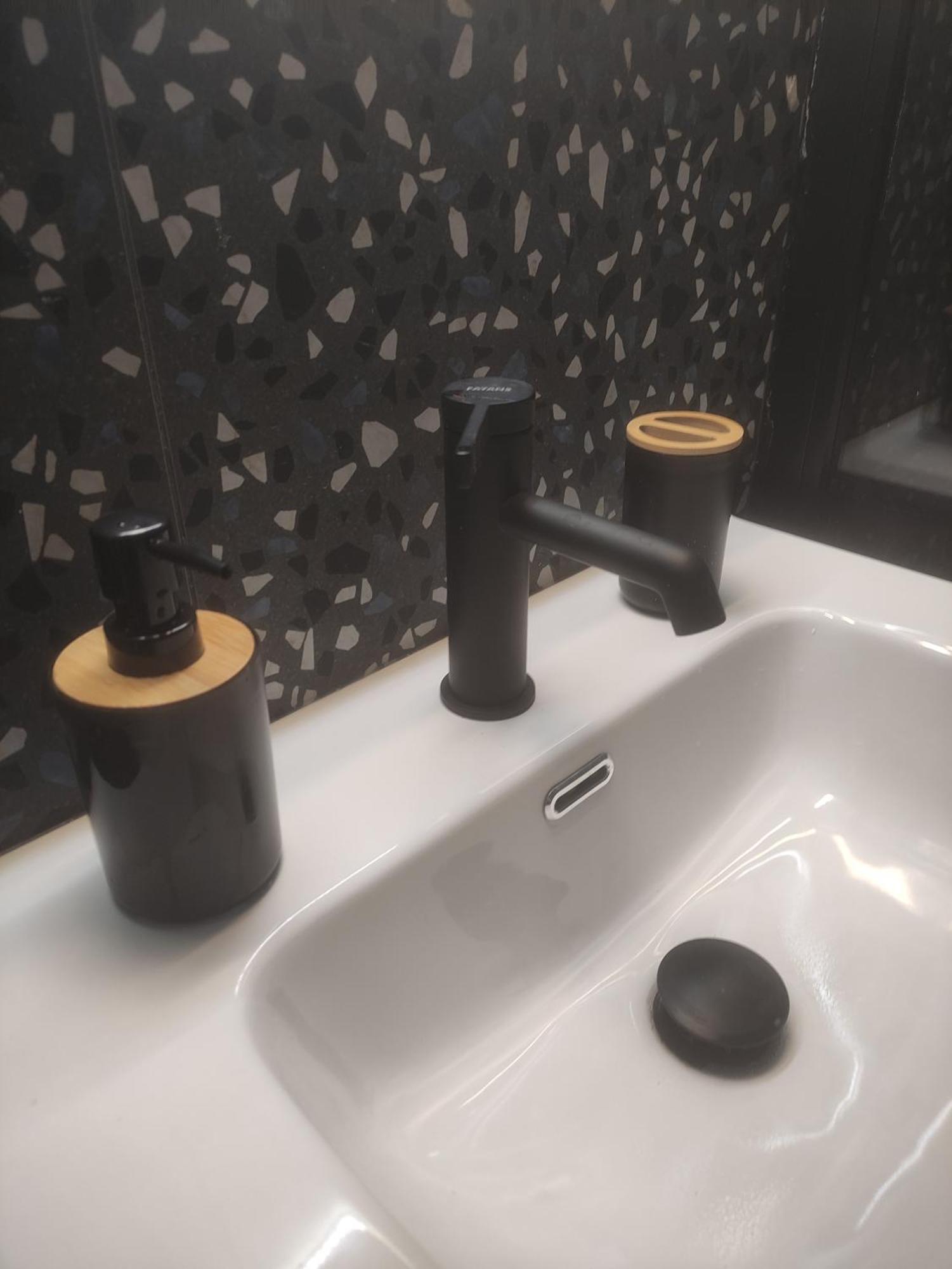 Iqoqo Hotels - Luxury Suites Giannina Esterno foto